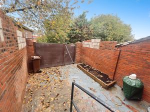 Rear Yard- click for photo gallery